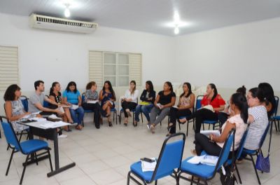 Rede de Prote��o busca fortalecimento do acompanhamento psicol�gico de crian�as e adolescentes