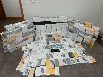 ​For�a-tarefa apreende cerca de 500 celulares avaliados em R$ 2 milh�es