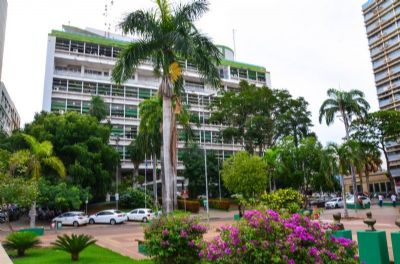 PGR da parecer mantendo o IPTU de Cuiab� suspenso