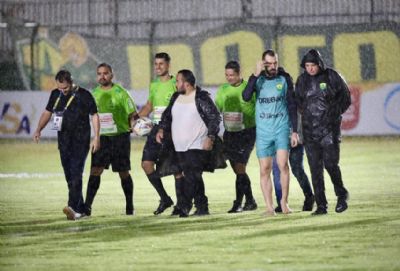 ​Ap�s chuva jogo entre Mixto x Cuiab� � adiado para segunda