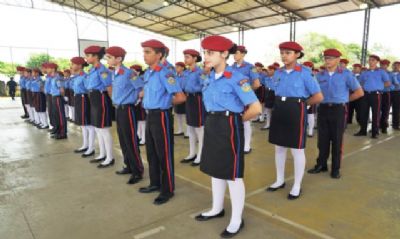 MEC pretende implantar no pa�s 108 escolas c�vico-militares at� 2023