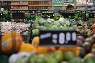 Infla��o sobe 0,45% em outubro, puxada por alta de alimentos