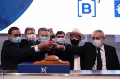 Governo de MT realiza o segundo maior leil�o de rodovias do Brasil; contratos de quase R$ 6 bilh�es