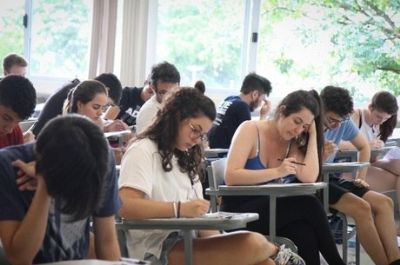 ​Concursos p�blicos oferecem vagas com sal�rio de at� R$ 30 mil