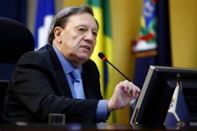 ​TCE mant�m suspensa licita��o para ilumina��o p�blica em Cuiab�