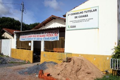 Parceria entre Prefeitura e Minist�rio do Trabalho garante reforma do Conselho Tutelar Pedra 90