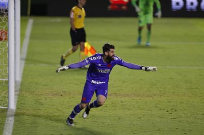 Ap�s tr�s anos, Fernando Miguel se despede do Vasco: 