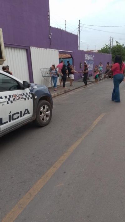 Homem mata namorado da ex e fere mulher em Cuiab�