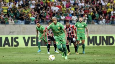 ​Cuiab� abre venda dos ingressos para duelo com S�o Paulo
