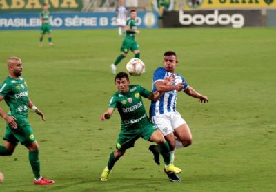 Cuiab� vence o Ava� e deixa zona de rebaixamento
