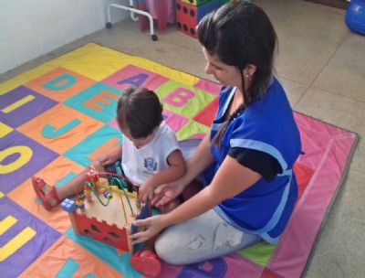 ​Estado oferecer� o 1� curso t�cnico em cuidador de alunos com defici�ncia no pa�s