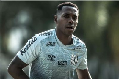 Minist�rio P�blico diz em parecer que n�o h� problemas que Robinho cumpra a pris�o aqui no Brasil