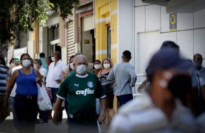 Emanuel libera uso de sal�o de festas em condom�nios e ajusta hor�rio de cinemas