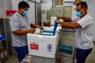 MT distribui vacinas para idosos