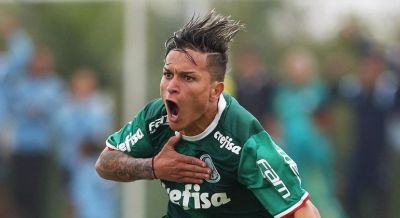 Goleiro do �gua Santa projeta volta dif�cil contra o Palmeiras e se derrete por Mezenga