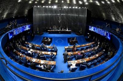 Senado aprova pena de pris�o por at� dois anos para 