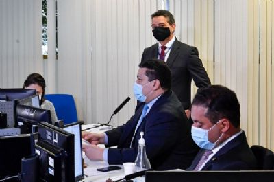 Proposta de adiamento das elei��es municipais passar� por colegiado formado por senadores e deputados