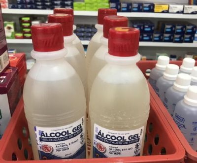 A��o integrada fiscaliza fabricante de �lcool em gel e drogaria na Capital