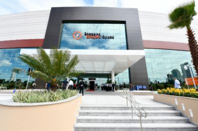 Shopping cobrar� estacionamento