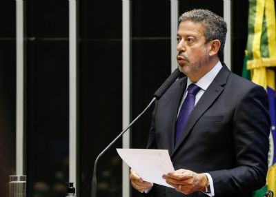 ​Lira dobra aux�lio-moradia de deputados �s v�speras de elei��o