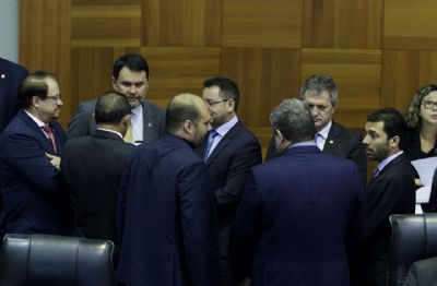 Deputados aprovam or�amento de R$ 20,3 bilh�es para Mato Grosso em 2018