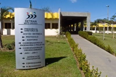 Emenda parlamentar quer reduzir taxa de servi�os do Detran em MT