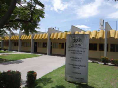 Detran acolhe notifica��o do Minist�rio P�blico e reduz pre�o de taxas