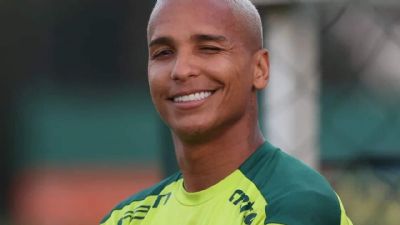 ​Deyverson retorna e Cuiab� se reapresenta para jogo contra Atl�tico-MG