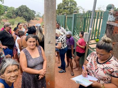 Secretaria de Assist�ncia realiza entrega de cestas b�sicas � fam�lias carentes do munic�pio
