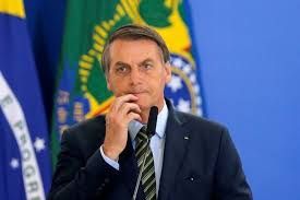 Bolsonaro anuncia f�brica �que extrai �gua do ar�