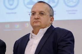 Taques n�o paga multa e MPE pede para barrar candidatura