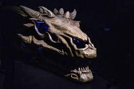 'Ovo de drag�o' de GoT � vendido por R$ 12,4 milh�es e vem com presente secreto