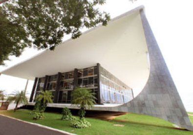 STF nega a��o de escriv�es da PC e mant�m al�quota de 14% em MT