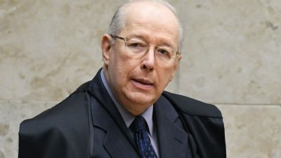 Celso de Mello envia � PGR pedidos de depoimento e de apreens�o do celular de Bolsonaro