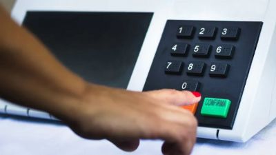N�mero de eleitores indecisos passa candidatos e lidera pesquisa para governador de Mato Grosso