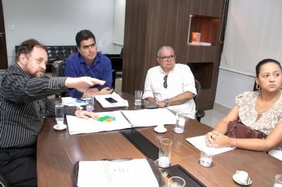 Prefeito conhece projeto para constru��o do Ceasa em Cuiab�