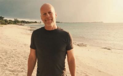 Bruce Willis tem comportamento agressivo e n�o reconhece a m�e