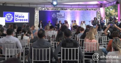 Ao lado de Virginia e Michele Bolsonaro, Damares manda recado para agressores de MT