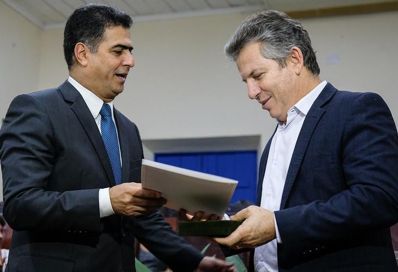 Prefeito processa Mauro por dizer que Emanuel est� 