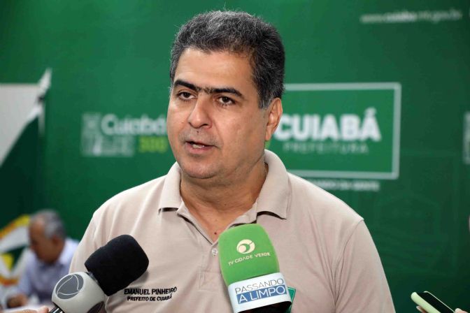 ​Justi�a parcela d�vida de Emanuel por descumprir TAC que obrigava uso de ponto eletr�nico na Sa�de
