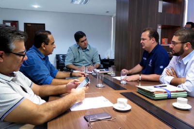 A��es para assist�ncia social em Cuiab� s�o discutidas em reuni�o