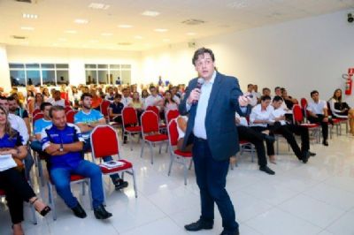 Encontro com 250 vendedores e l�deres de concession�rias ir� debater vendas no setor
