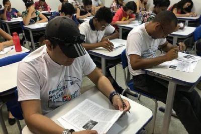 Enem: 1,2 milh�o de inscritos faltaram; 376 foram eliminados