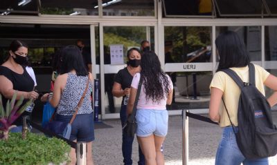 Enem digital ser� presencial e candidato deve levar caneta preta