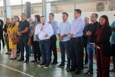 V�rzea Grande anuncia enquadramento de todos os profissionais da Educa��o