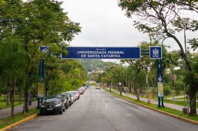 Governo anuncia vers�o digital de diplomas com custo 80% menor