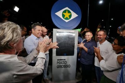 Mendes entrega obra que vai melhorar tr�nsito em Cuiab�