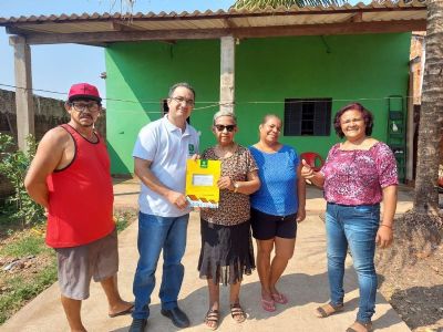 ​Prefeitura de Cuiab� entrega t�tulos definitivos de propriedade em oito bairros