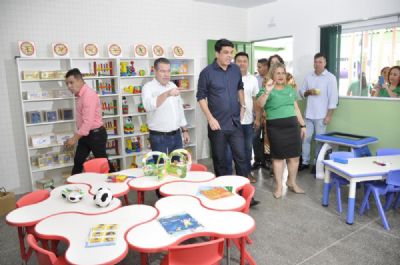 Kalil entrega obras de requalifica��o e anuncia rede municipal de educa��o 100% revitalizada
