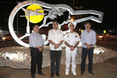​Prefeitura e Marinha entregam monumentos hist�ricos para Cuiab�